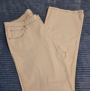 NWT. Time And Tru Wide Leg Jeans